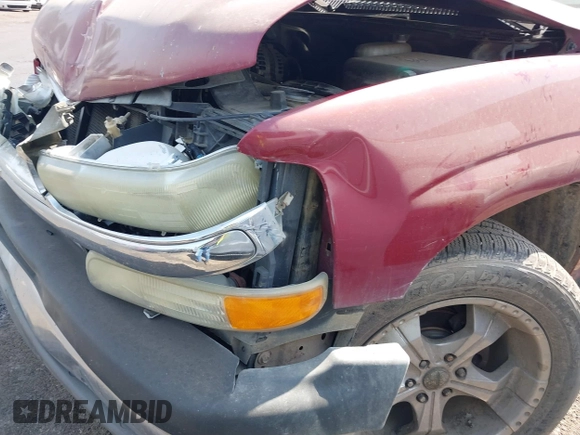 2004 Chevrolet Suburban LT with VIN 3GNEC16T54G282083, listed as a IAAI auction lot 40193048 with Not provided miles and . Bid and sale history available at DreamBid. Image 12.