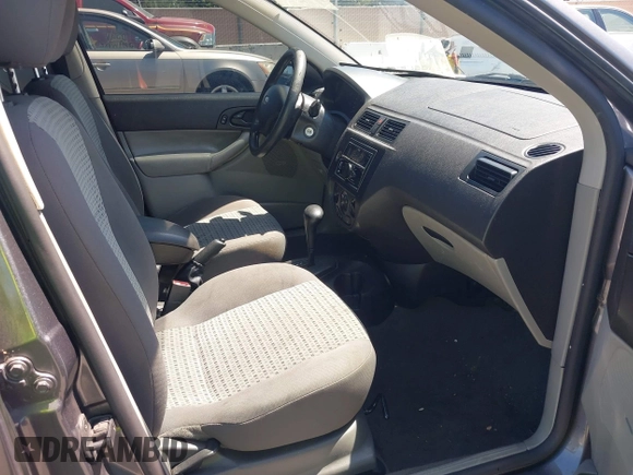 2006 Ford Focus S with VIN 1FAFP34N36W146594, listed as a IAAI auction lot 42233385 with 129,741 mi miles and . Bid and sale history available at carsss.com. Image 5.