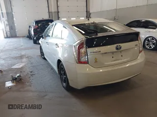 2015 Toyota Prius Four z VIN JTDKN3DU2F0470886, wystawiony jako IAAI lot #42157691 z przebiegiem 108 400 mil mil oraz . Historia ofert i sprzedaży dostępna na DreamBid. Obrazek 3.