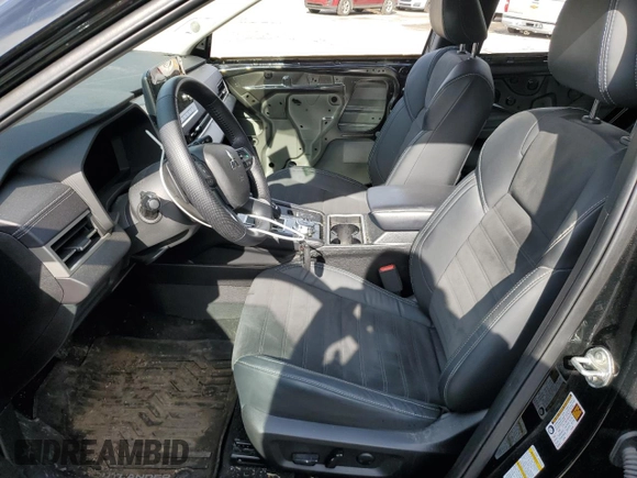 2023 Mitsubishi Outlander SE z VIN JA4J4UA87PZ011064, wystawiony jako Copart lot #56148365 z przebiegiem 28 144 mil mil oraz Szkoda całkowita • Salvage title. Historia ofert i sprzedaży dostępna na DreamBid. Obrazek 7.
