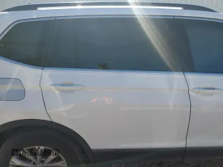 2018 Volkswagen Tiguan SEL z VIN 3VV3B7AX5JM086823, wystawiony jako Copart lot #48991035 z przebiegiem Nie podano mil oraz Szkoda całkowita • Salvage title. Historia ofert i sprzedaży dostępna na DreamBid. Obrazek 11.