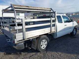 2006 Toyota Tacoma z VIN 5TETX22N46Z290264, wystawiony jako IAAI lot #41355676 z przebiegiem 359 050 mil mil oraz . Historia ofert i sprzedaży dostępna na DreamBid. Obrazek 4.