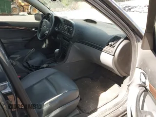 2006 Saab 9-3 z VIN YS3FD49Y061139300, wystawiony jako IAAI lot #42328761 z przebiegiem 260 541 mil mil oraz . Historia ofert i sprzedaży dostępna na DreamBid. Obrazek 5.