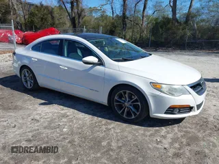 2009 Volkswagen CC Luxury with VIN WVWHL73CX9E524104, listed as a IAAI auction lot 41744445 with 117,626 mi miles. Bid and sale history available at carsss.com. Image 1.