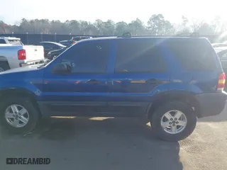 2007 Ford Escape XLS with VIN 1FMYU02Z37KB37995, listed as a IAAI auction lot 41641769 with 199,045 mi miles. Bid and sale history available at carsss.com. Image 14.