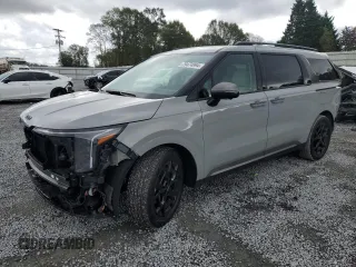 2025 Kia Carnival SX Prestige with VIN KNDNE5K33S6479557, listed as a Copart auction lot 79474994 with 327 mi miles and Salvage Title. Bid and sale history available at carsss.com. Image 1.