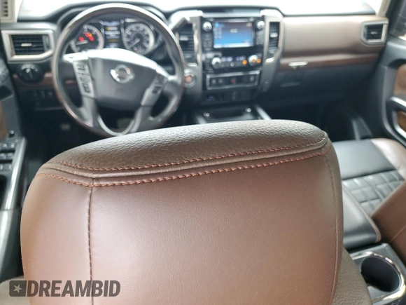 2016 Nissan Titan Platinum Reserve z VIN 1N6BA1F27GN502924, wystawiony jako Copart lot #51345105 z przebiegiem 90 215 mil mil oraz Szkoda całkowita • Salvage title. Historia ofert i sprzedaży dostępna na DreamBid. Obrazek 8.