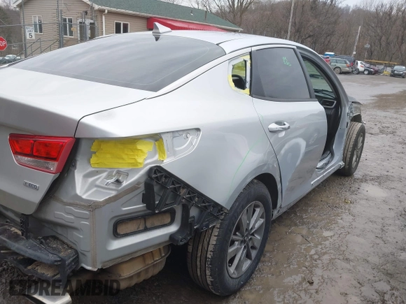 2016 Kia Optima LX Turbo with VIN 5XXGT4L1XGG006432, listed as a IAAI auction lot 41620038 with 137,210 mi miles. Bid and sale history available at carsss.com. Image 22.