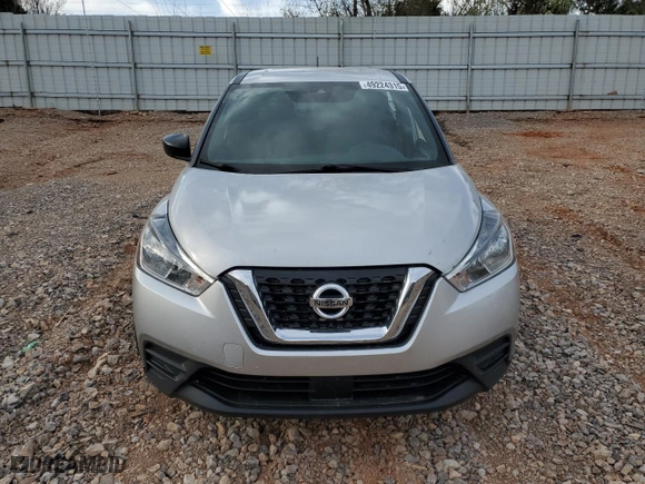 2020 Nissan Kicks S with VIN 3N1CP5BV6LL543376, listed as a Copart auction lot 49224315 with 84,300 mi miles and Salvage Title. Bid and sale history available at carsss.com. Image 5.