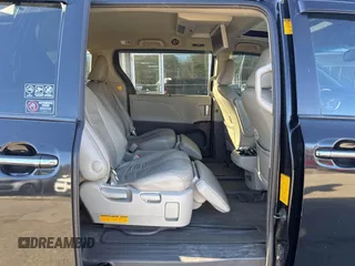 2013 Toyota Sienna XLE with VIN 5TDDK3DC3DS052713, listed as a IAAI auction lot 41451844 with 284,884 mi miles and . Bid and sale history available at DreamBid. Image 8.
