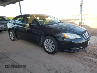 2014 Chrysler 200 Touring with VIN 1C3CCBBB1EN137252, listed as a Copart auction lot 55151275 with 132,878 mi miles and Clean Title. Bid and sale history available at carsss.com. Image 4.
