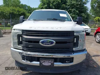 2017 Ford F-250 Lariat with VIN 1FT7W2B65HEC32263, listed as a IAAI auction lot 42281628 with 262,328 mi miles and . Bid and sale history available at DreamBid. Image 12.