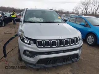 2024 Jeep Compass Latitude with VIN 3C4NJDBNXRT175441, listed as a IAAI auction lot 41860069 with 15,357 mi miles. Bid and sale history available at carsss.com. Image 12.
