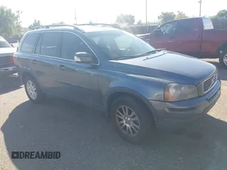 2008 Volvo XC90 I6 with VIN YV4CM982881477080, listed as a IAAI auction lot 40396392 with 194,239 mi miles. Bid and sale history available at carsss.com. Image 1.