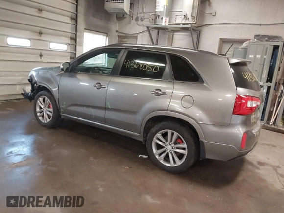 2015 Kia Sorento SX with VIN 5XYKWDA74FG617737, listed as a IAAI auction lot 41368050 with 96,763 mi miles. Bid and sale history available at carsss.com. Image 3.