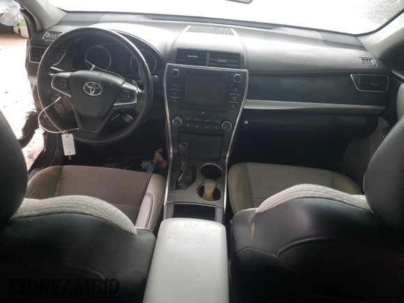 2015 Toyota Camry XLE z VIN 4T1BF1FK9FU474810, wystawiony jako Copart lot #47950725 z przebiegiem Nie podano mil oraz Szkoda całkowita • Salvage title. Historia ofert i sprzedaży dostępna na DreamBid. Obrazek 8.