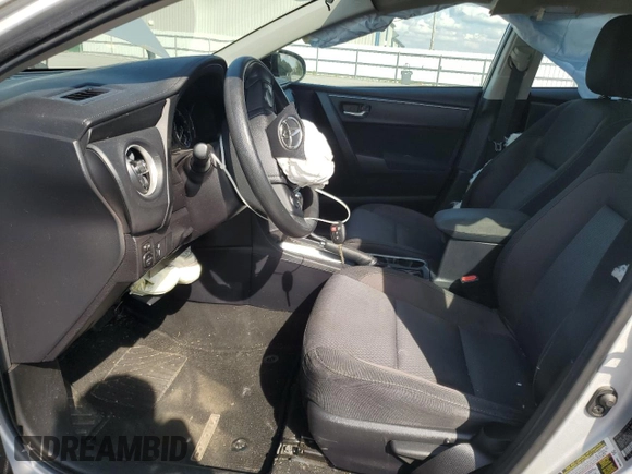 2019 Toyota Corolla L z VIN 2T1BURHE5KC219319, wystawiony jako Copart lot #54297135 z przebiegiem 68 876 mil mil oraz Szkoda całkowita • Salvage title. Historia ofert i sprzedaży dostępna na DreamBid. Obrazek 7.