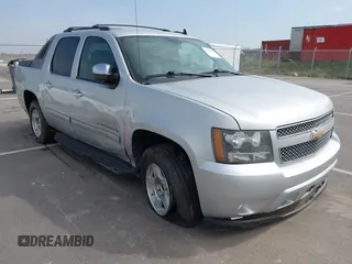 2011 Chevrolet Avalanche LS with VIN 3GNTKEE35BG252968, listed as a IAAI auction lot 42109433 with 117,352 mi miles and . Bid and sale history available at DreamBid. Image 1.