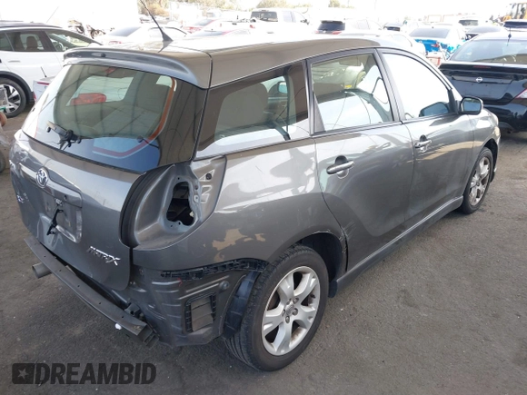 2004 Toyota Matrix Std with VIN 2T1KR32E04C292897, listed as a IAAI auction lot 41850648 with 88,374 mi miles. Bid and sale history available at carsss.com. Image 4.
