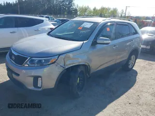 2014 Kia Sorento LX with VIN 5XYKTDA69EG522542, listed as a IAAI auction lot 42045720 with 1 mi miles. Bid and sale history available at carsss.com. Image 2.
