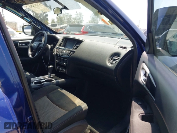 2017 Nissan Pathfinder Platinum with VIN 5N1DR2MN0HC616120, listed as a IAAI auction lot 42493238 with 90,960 mi miles and . Bid and sale history available at DreamBid. Image 5.