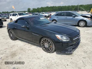 2019 Mercedes-Benz SLC 300 z VIN WDDPK3JAXKF160281, wystawiony jako Copart lot #54115215 z przebiegiem 50 768 mil mil oraz Szkody całkowita. Historia ofert i sprzedaży dostępna na DreamBid. Obrazek 4.