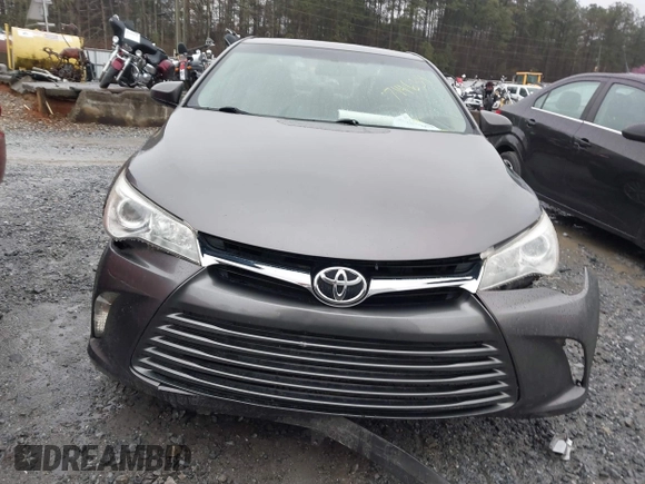 2017 Toyota Camry XLE with VIN 4T1BF1FK2HU714654, listed as a IAAI auction lot 41852758 with 137,016 mi miles. Bid and sale history available at carsss.com. Image 12.