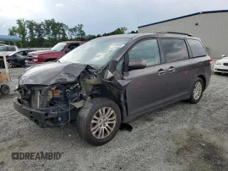 2012 Toyota Sienna XLE AAS с VIN 5TDYK3DC0CS251735, выставлен на аукционе Copart как лот 62208805 с пробегом 217 504 миль миль и Чистый • Clean title. История ставок и продаж доступна на DreamBid. Изображение 1.