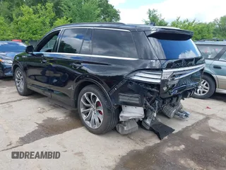 2020 Lincoln Aviator Grand Touring with VIN 5LMYJ8XY2LGL35999, listed as a IAAI auction lot 42344715 with 54,449 mi miles and . Bid and sale history available at DreamBid. Image 3.