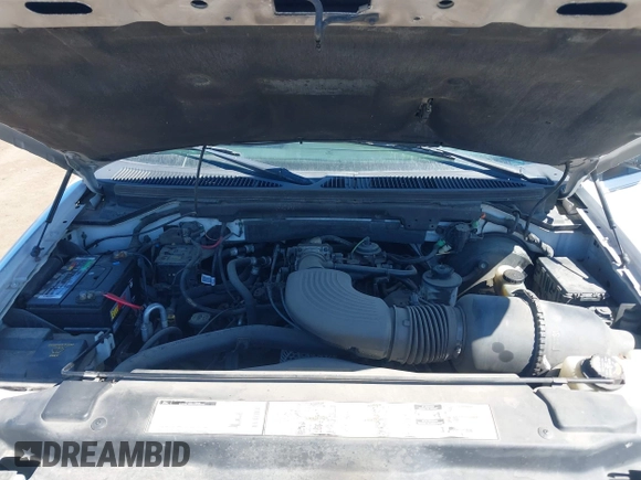 2000 Ford Expedition Eddie Bauer with VIN 1FMPU18L5YLA81378, listed as a IAAI auction lot 42366640 with 222,898 mi miles and . Bid and sale history available at DreamBid. Image 10.