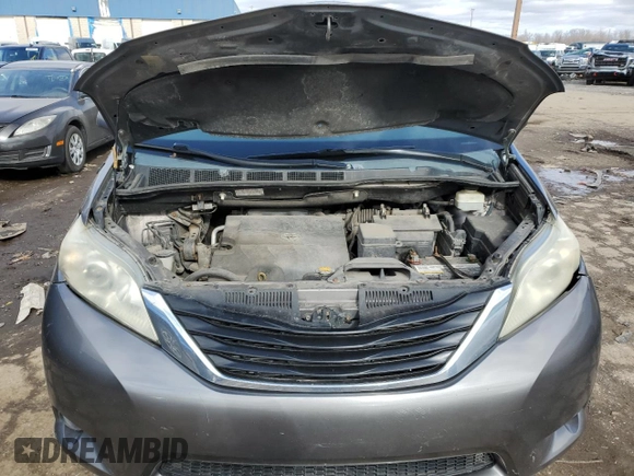 2014 Toyota Sienna LE with VIN 5TDJK3DCXES078004, listed as a Copart auction lot 48161085 with 220,254 mi miles and Clean Title. Bid and sale history available at DreamBid. Image 12.