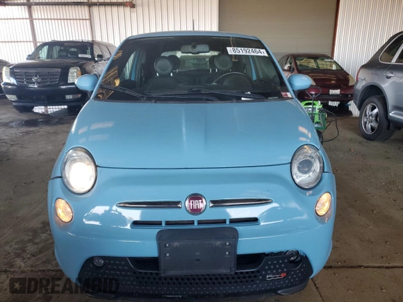 2015 FIAT 500e with VIN 3C3CFFGE8FT749824, listed as a Copart auction lot 85192464 with 59,344 mi miles and Salvage Title. Bid and sale history available at carsss.com. Image 5.