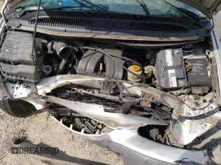 2002 Chrysler Voyager with VIN 1C4GJ25BX2B711729, listed as a Copart auction lot 49066624 with 278,064 mi miles and Salvage Title. Bid and sale history available at carsss.com. Image 12.