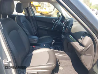 2020 MINI Countryman Cooper with VIN WMZYW5C03L3L14724, listed as a IAAI auction lot 42478285 with 57,915 mi miles and . Bid and sale history available at DreamBid. Image 5.