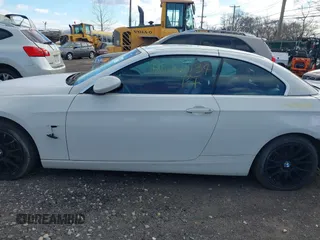 2008 BMW 3 Series 335i with VIN WBAWL73568P178416, listed as a IAAI auction lot 41594372 with Not Provided miles and . Bid and sale history available at carsss.com. Image 13.