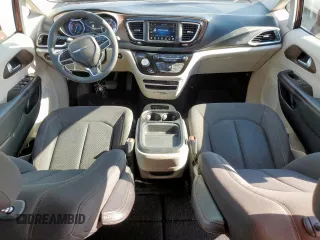 2018 Chrysler Pacifica Touring Plus with VIN 2C4RC1FG3JR125624, listed as a Copart auction lot 55962635 with 99,806 mi miles and Salvage title. Bid and sale history available at DreamBid. Image 8.