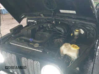 2005 Jeep Wrangler SE z VIN 1J4FA29195P358723, wystawiony jako IAAI lot #42158664 z przebiegiem 126 849 mil mil oraz . Historia ofert i sprzedaży dostępna na DreamBid. Obrazek 12.