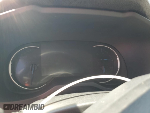2023 Toyota RAV4 Hybrid XLE Premium z VIN JTMB6RFV2PD105642, wystawiony jako Copart lot #50714615 z przebiegiem Nie podano mil oraz Szkoda całkowita • Salvage title. Historia ofert i sprzedaży dostępna na DreamBid. Obrazek 9.