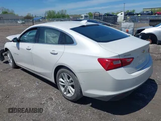 2018 Chevrolet Malibu LT z VIN 1G1ZD5ST7JF113869, wystawiony jako IAAI lot #42188467 z przebiegiem 104 531 mil mil oraz . Historia ofert i sprzedaży dostępna na DreamBid. Obrazek 3.