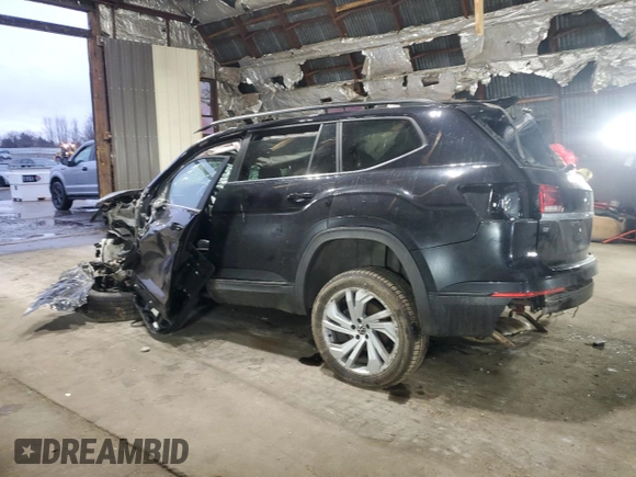 2022 Volkswagen Atlas SE with VIN 1V2HP2CA3NC526867, listed as a Copart auction lot 51321305 with Not provided miles and Non repairable. Bid and sale history available at DreamBid. Image 2.