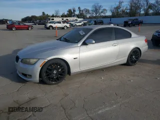 2009 BMW 3 Series 328i with VIN WBAWB33559P137319, listed as a Copart auction lot 75708954 with 136,398 mi miles and Salvage Title. Bid and sale history available at carsss.com. Image 1.