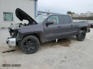 2015 Chevrolet Silverado 1500 LT with VIN 1GCUKREC0FF198572, listed as a Copart auction lot 48686015 with 129,201 mi miles and Salvage Title. Bid and sale history available at carsss.com. Image 1.