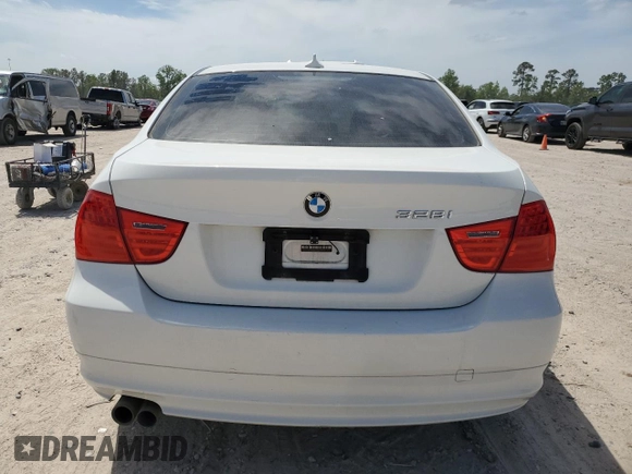 2011 BMW 3 Series 328i with VIN WBAPH7G59BNN07712, listed as a Copart auction lot 53477955 with 88,400 mi miles and Salvage Title. Bid and sale history available at carsss.com. Image 6.
