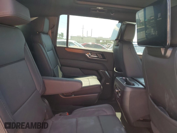 2025 GMC Yukon XL Denali with VIN 1GKS2JRL6SR170517, listed as a Copart auction lot 53795565 with 1,091 mi miles and Salvage Title. Bid and sale history available at carsss.com. Image 11.