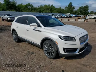 2019 Lincoln Nautilus Reserve z VIN 2LMPJ8L95KBL10165, wystawiony jako Copart lot #57593195 z przebiegiem 88 303 mil mil oraz Szkoda całkowita • Salvage title. Historia ofert i sprzedaży dostępna na DreamBid. Obrazek 4.