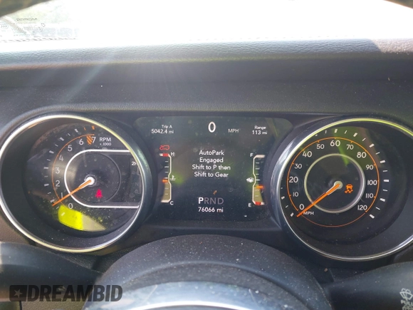 2018 Jeep Wrangler Unlimited Sahara with VIN 1C4HJXEG6JW112976, listed as a IAAI auction lot 42559123 with 76,066 mi miles and . Bid and sale history available at DreamBid. Image 7.