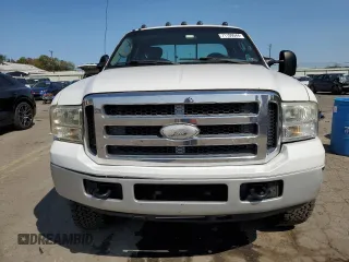 2006 Ford Super Duty F-250 XL with VIN 1FTSX21596EB37007, listed as a Copart auction lot 71109544 with 179,292 mi miles and Salvage Title. Bid and sale history available at carsss.com. Image 5.