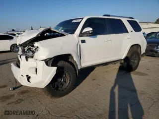 2023 Toyota 4Runner SR5 Premium with VIN JTENU5JR1P6182251, listed as a Copart auction lot 43088355 with 26,655 mi miles and Salvage Title. Bid and sale history available at carsss.com. Image 1.