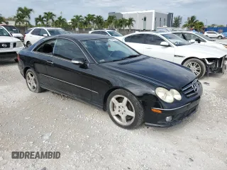 2006 Mercedes-Benz CLK 500 z VIN WDBTJ75J16F169856, wystawiony jako Copart lot #59345235 z przebiegiem 209 777 mil mil oraz Czysty tytuł • Clean title. Historia ofert i sprzedaży dostępna na DreamBid. Obrazek 4.