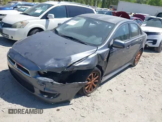 2011 Mitsubishi Lancer ES z VIN JA32U2FU0BU031133, wystawiony jako IAAI lot #42046429 z przebiegiem 279 551 mil mil oraz . Historia ofert i sprzedaży dostępna na DreamBid. Obrazek 2.